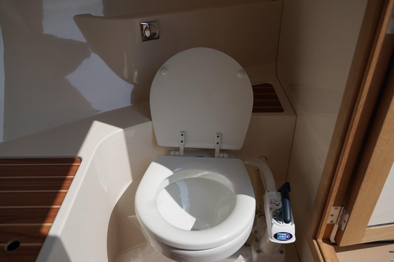 Interboat Intender 850