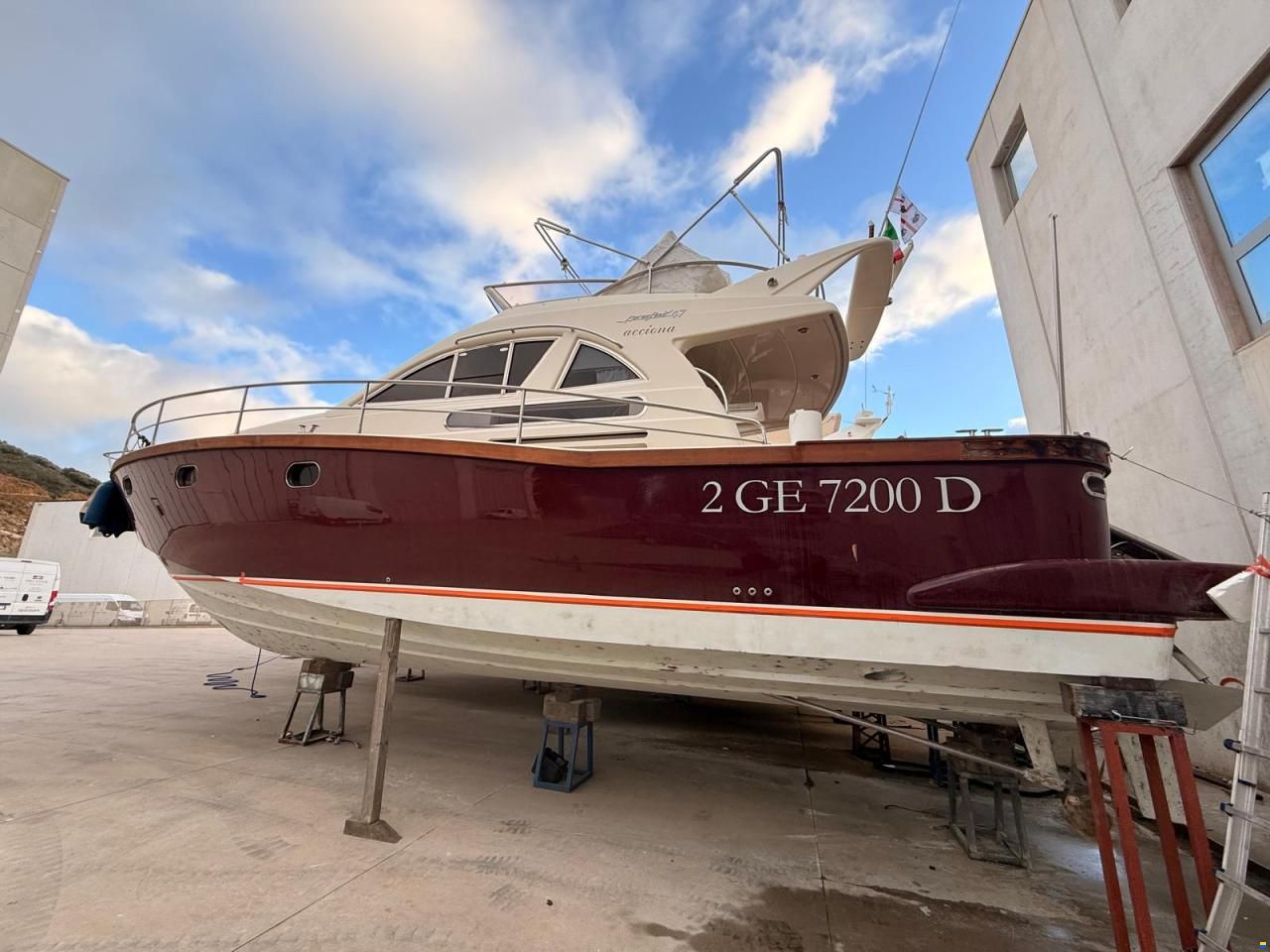 Portofino Marine 47 FLY