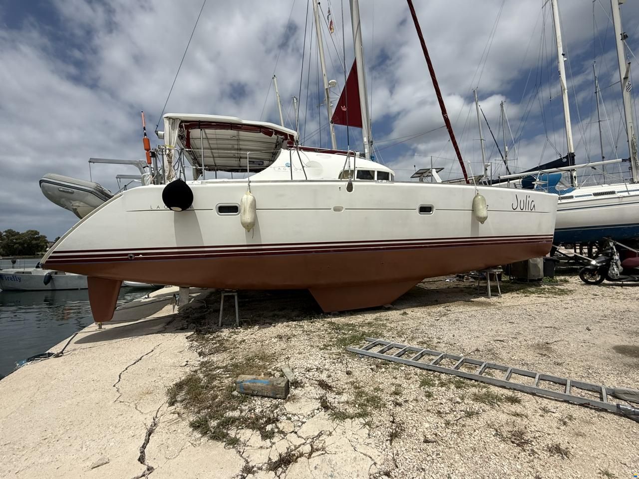 Lagoon 410