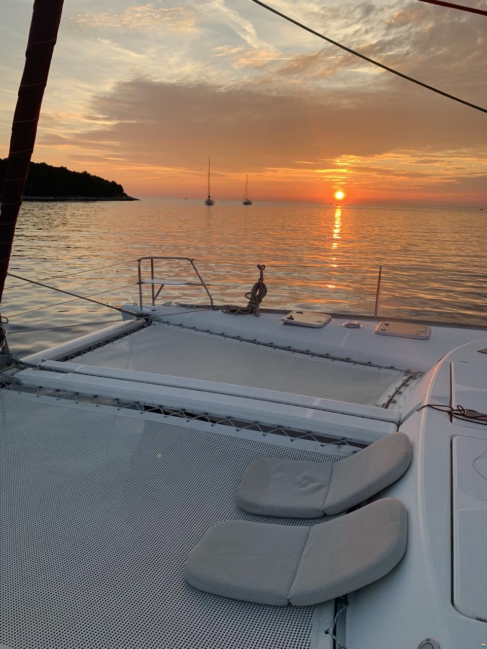 Lagoon 410