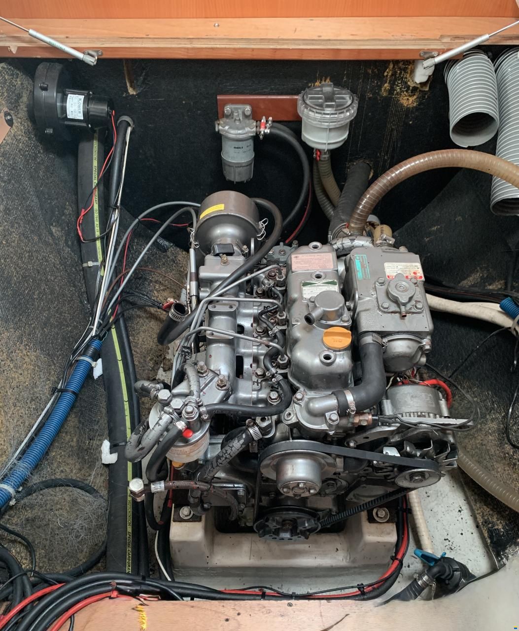 Lagoon 410