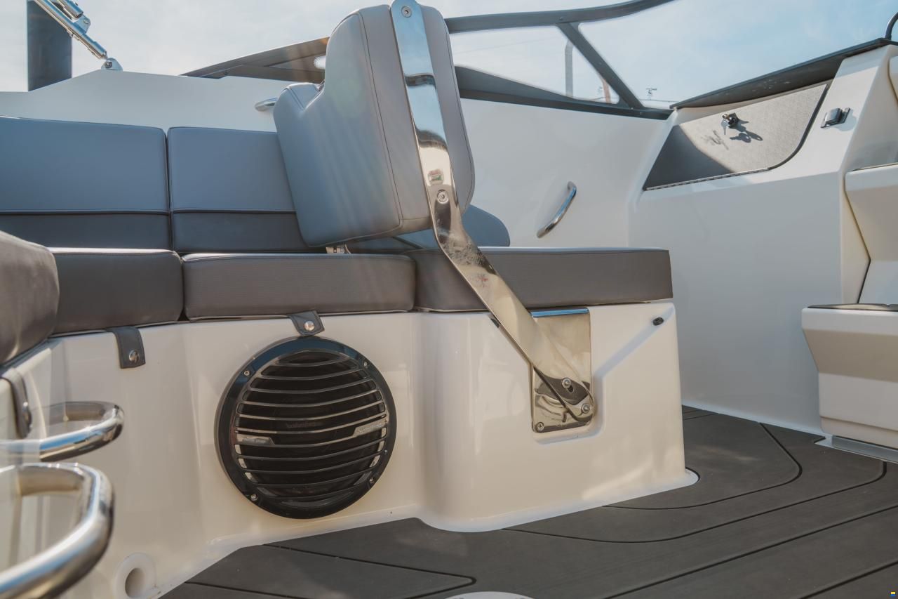 Bayliner C21i
