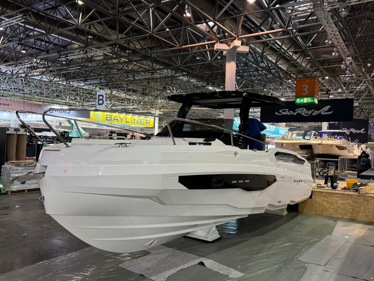 Karnic R 8 HT