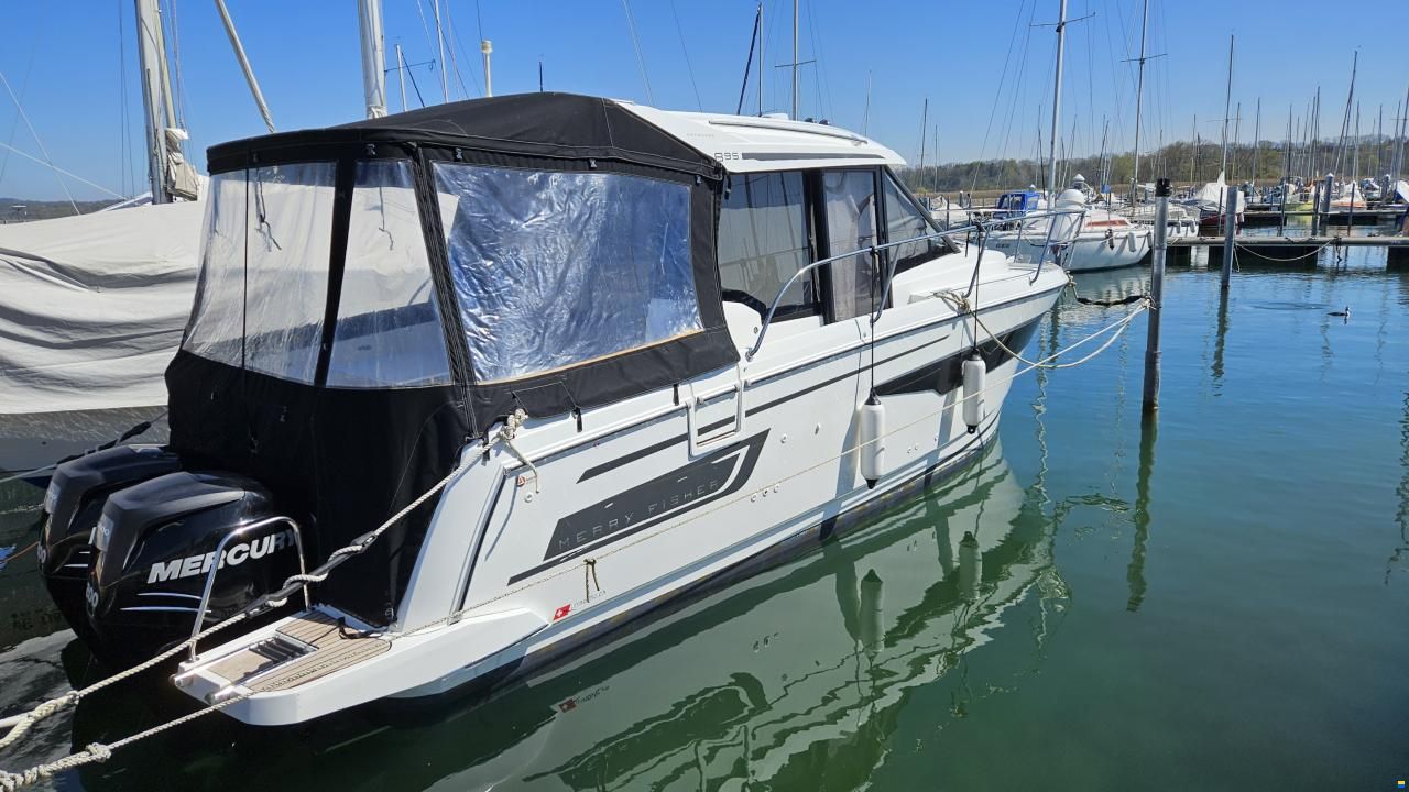 Place de port a louer 10 / 230  8m x3,25