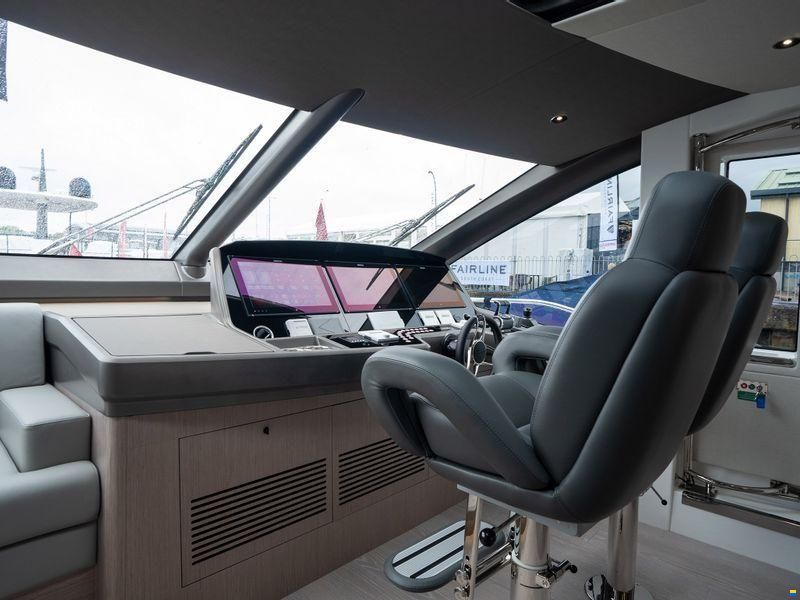 Sunseeker 76 Yacht