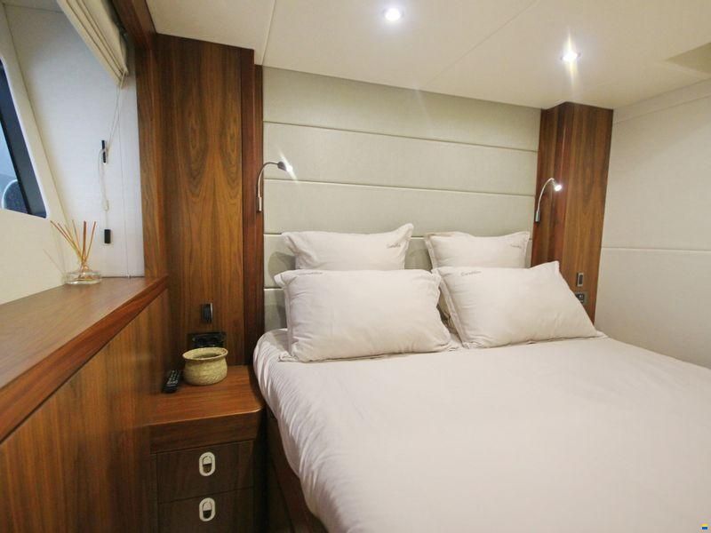 Sunseeker 75 Yacht