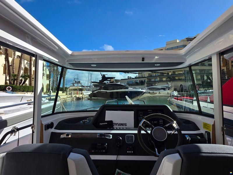 Axopar 28 Cabin