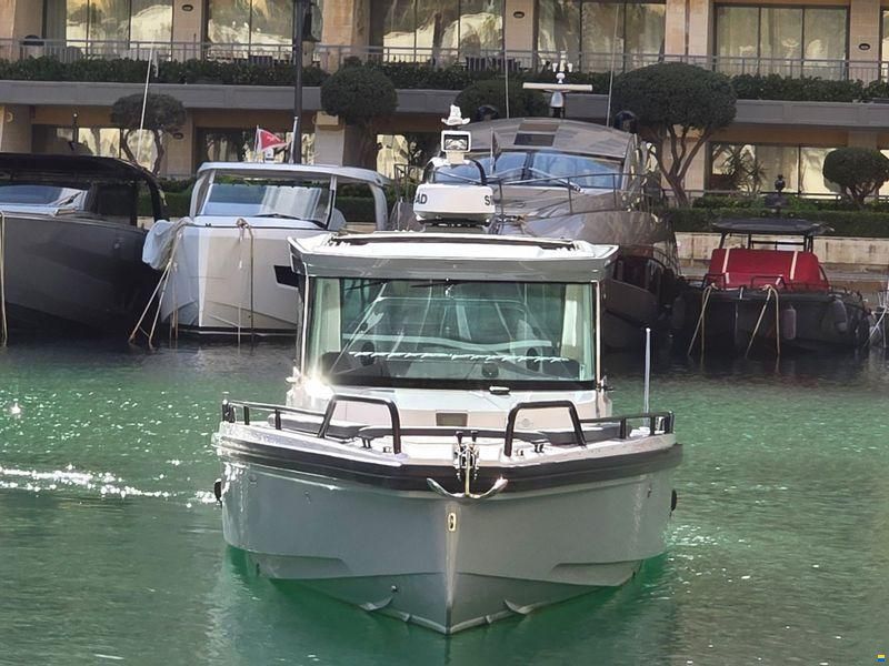 Axopar 28 Cabin