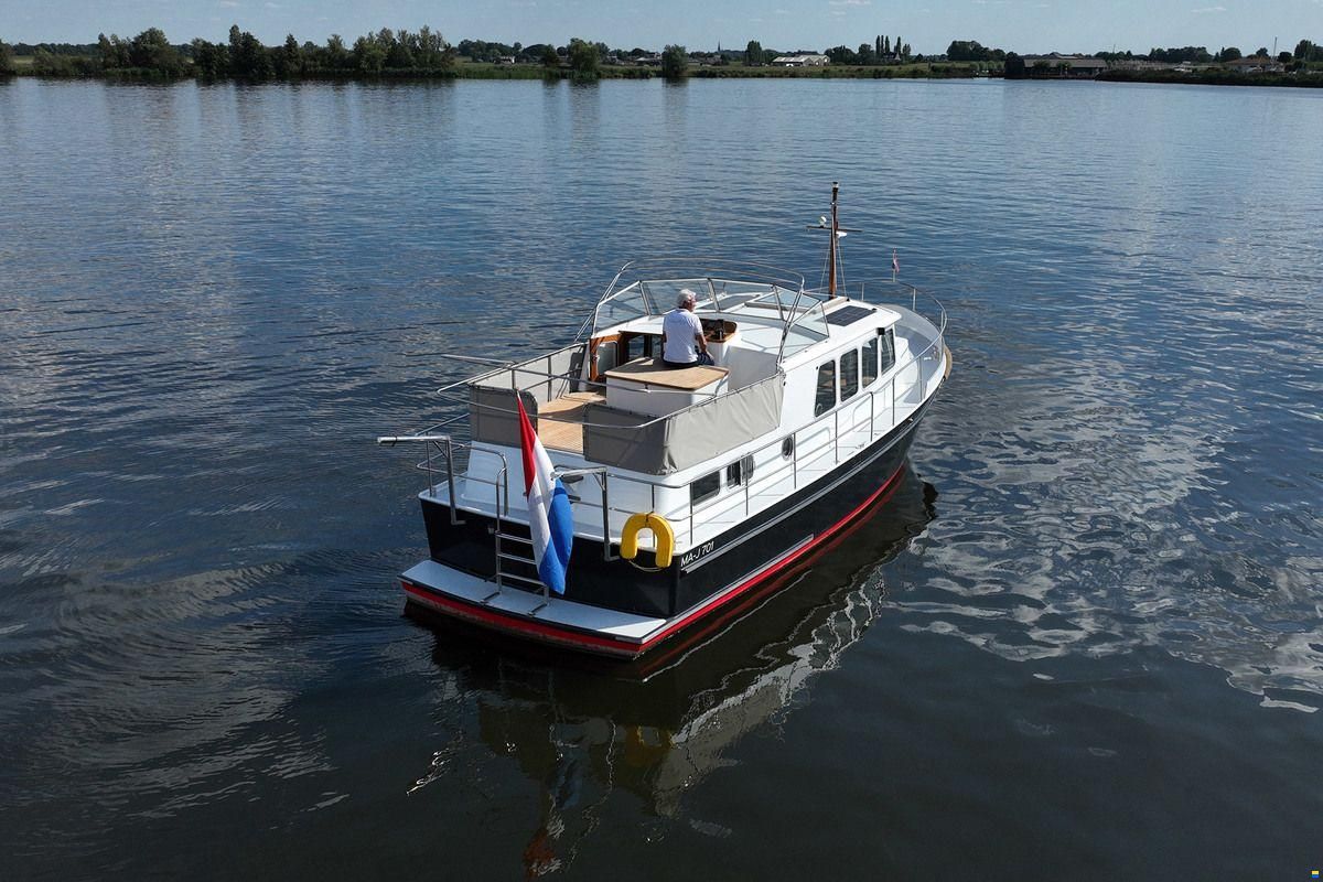 Hellingskip 1100 AK