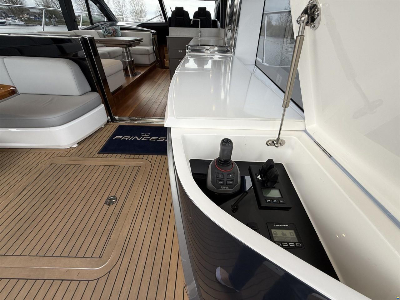 Princess V55