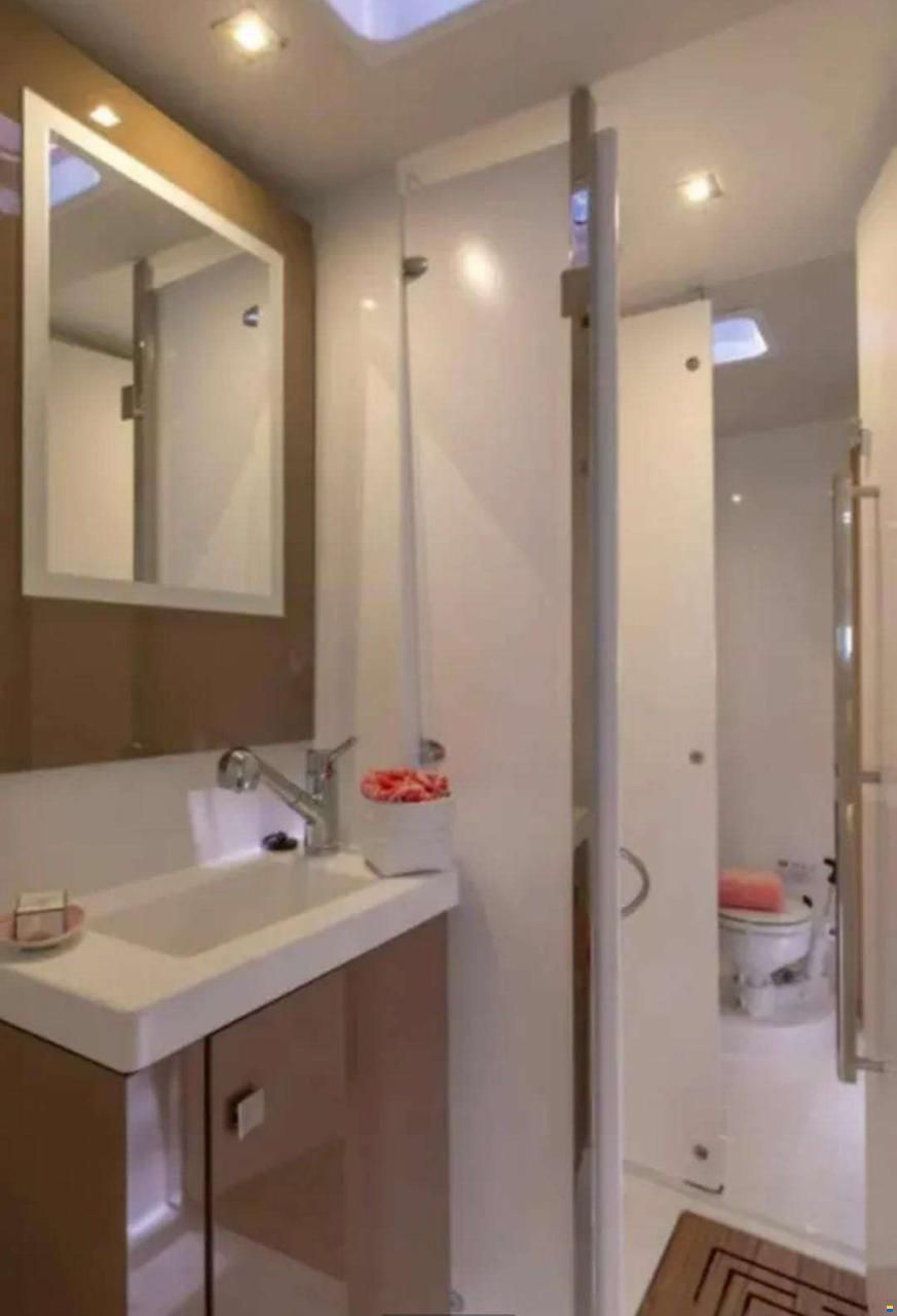 Fountaine Pajot ASTREA 42