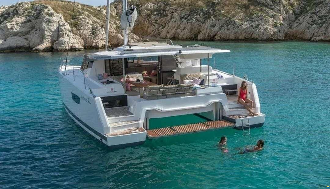 Fountaine Pajot ASTREA 42
