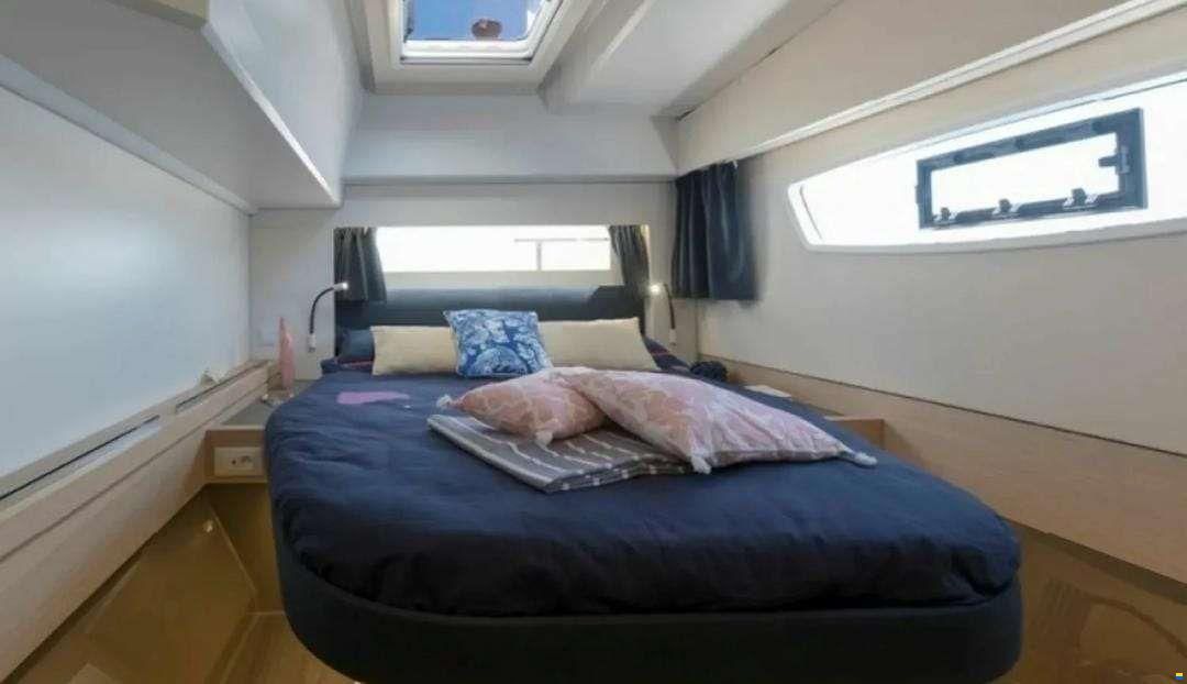 Fountaine Pajot ASTREA 42