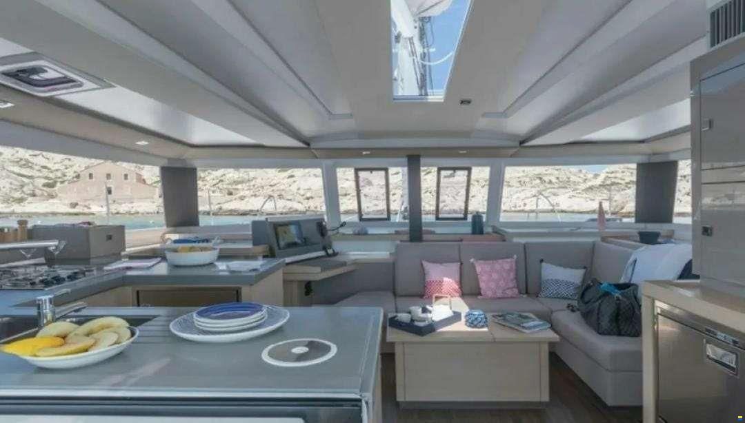 Fountaine Pajot ASTREA 42