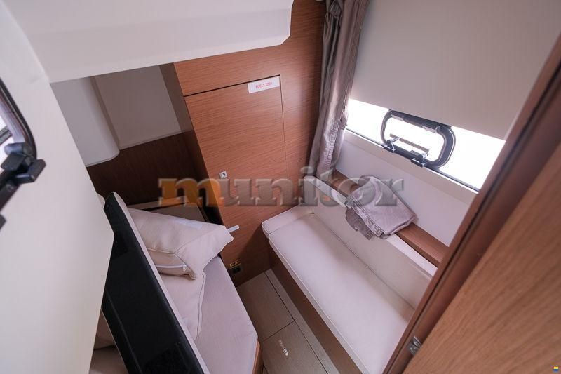 Jeanneau Leader 30
