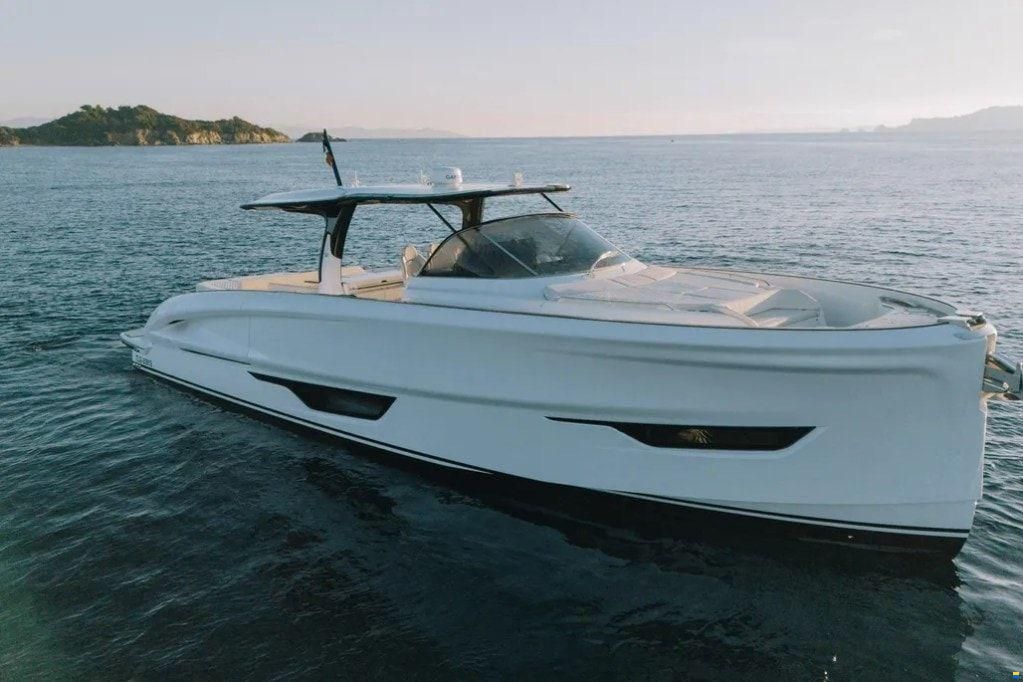 Solaris Yachts 52