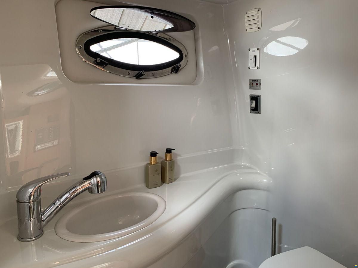 Crownline 280 CR