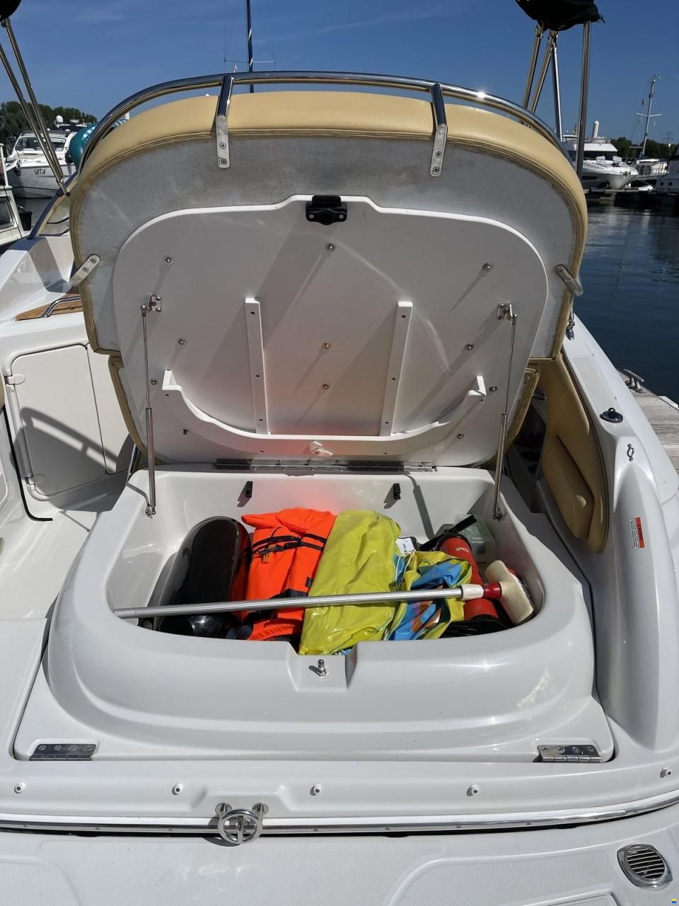 Crownline 280 CR
