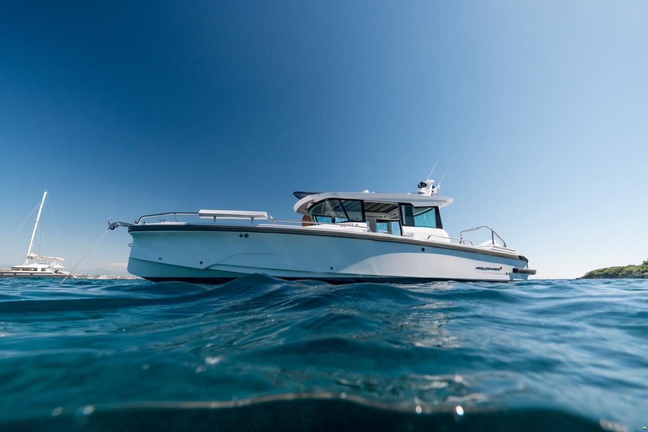 Axopar 29 Cross Cabin