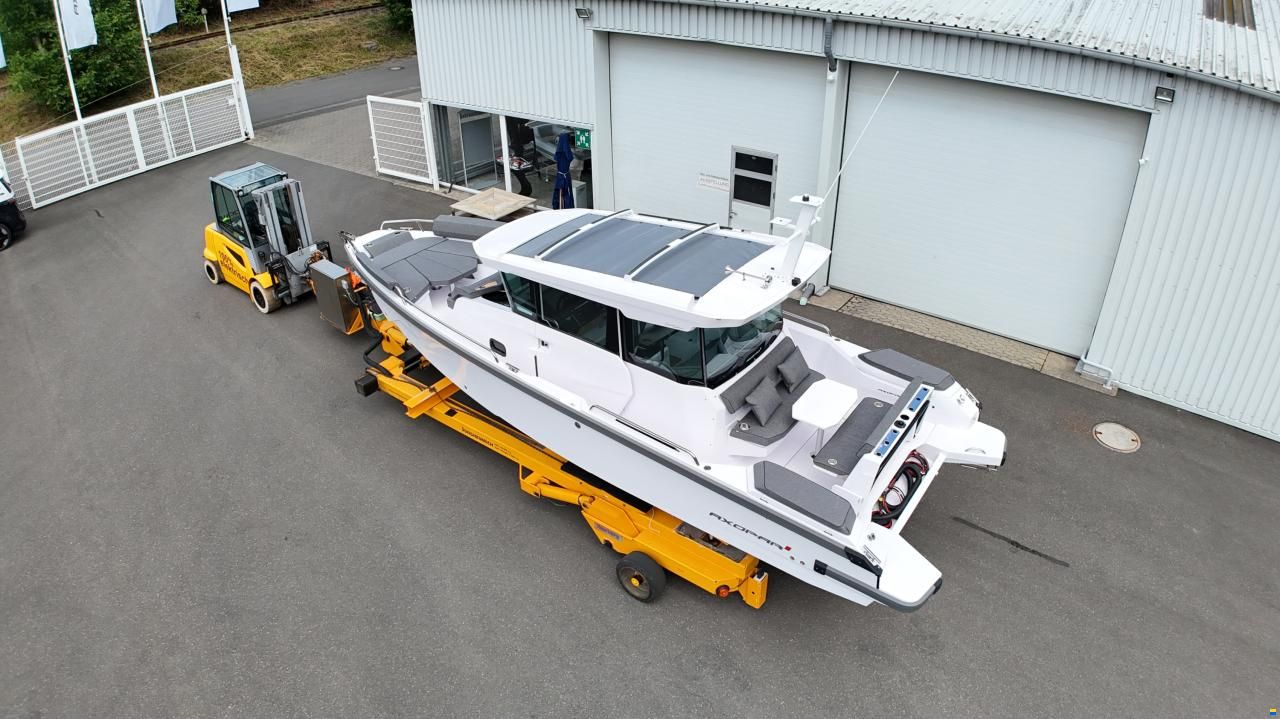 Axopar 29 Cross Cabin