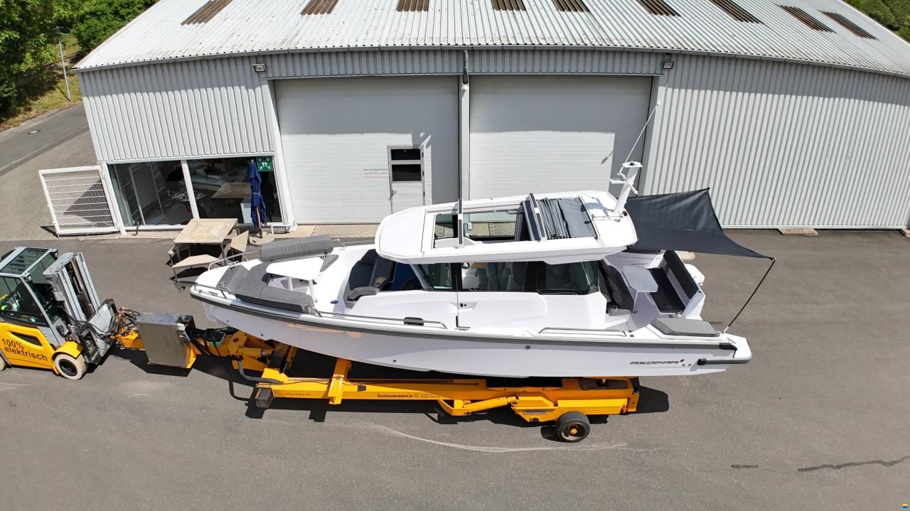 Axopar 29 Cross Cabin