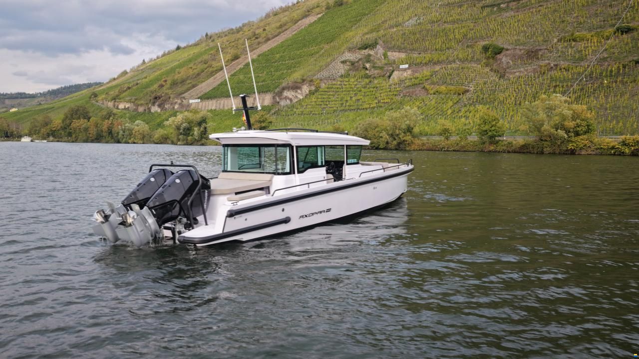 Axopar 37 XC Cross Cabin