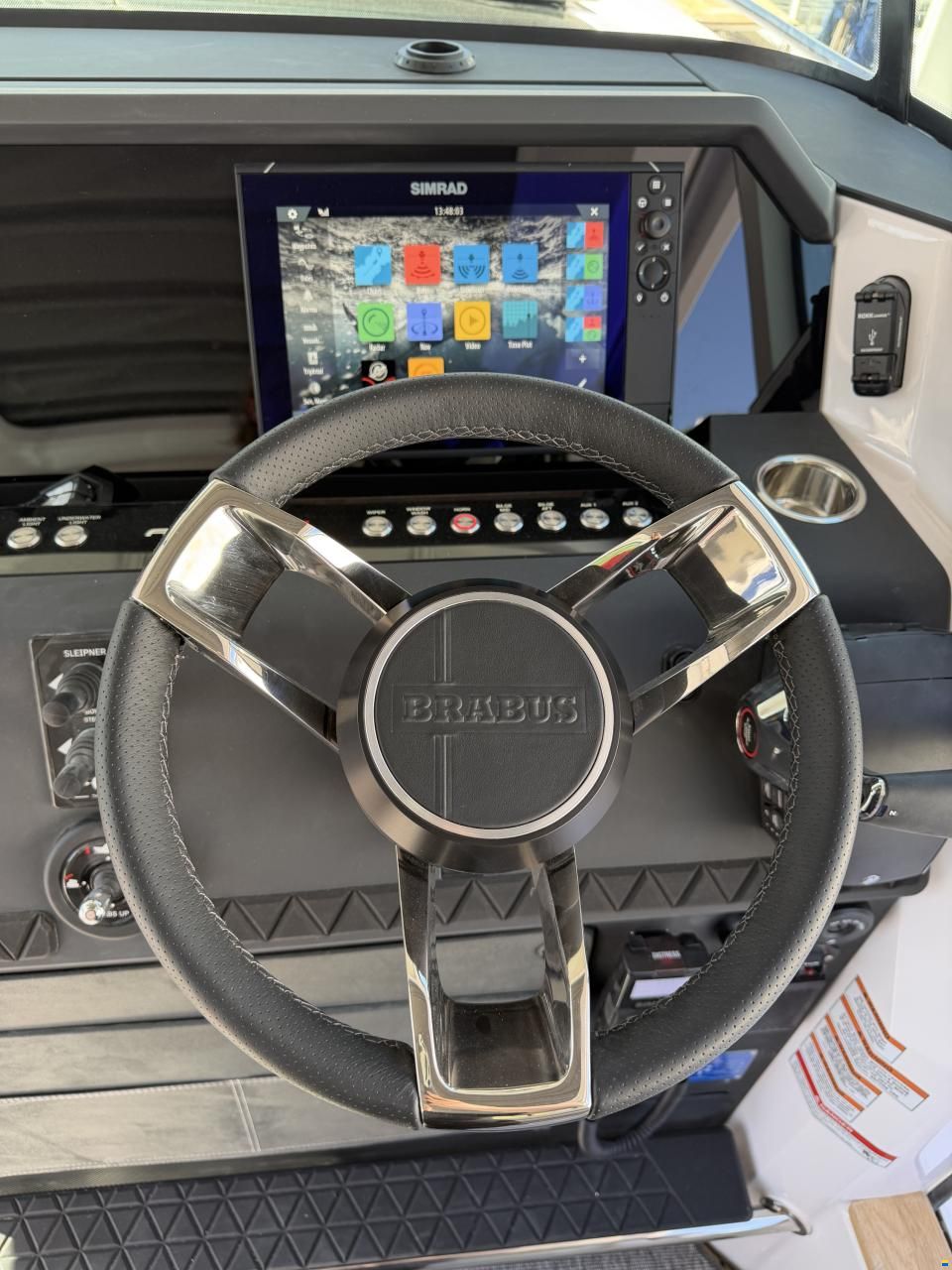 Axopar 37 Cross Cabin