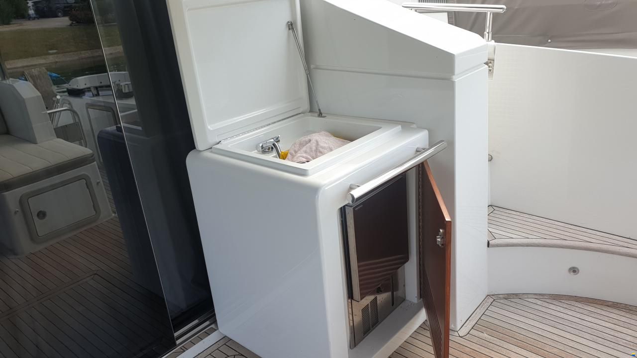 Azimut 66