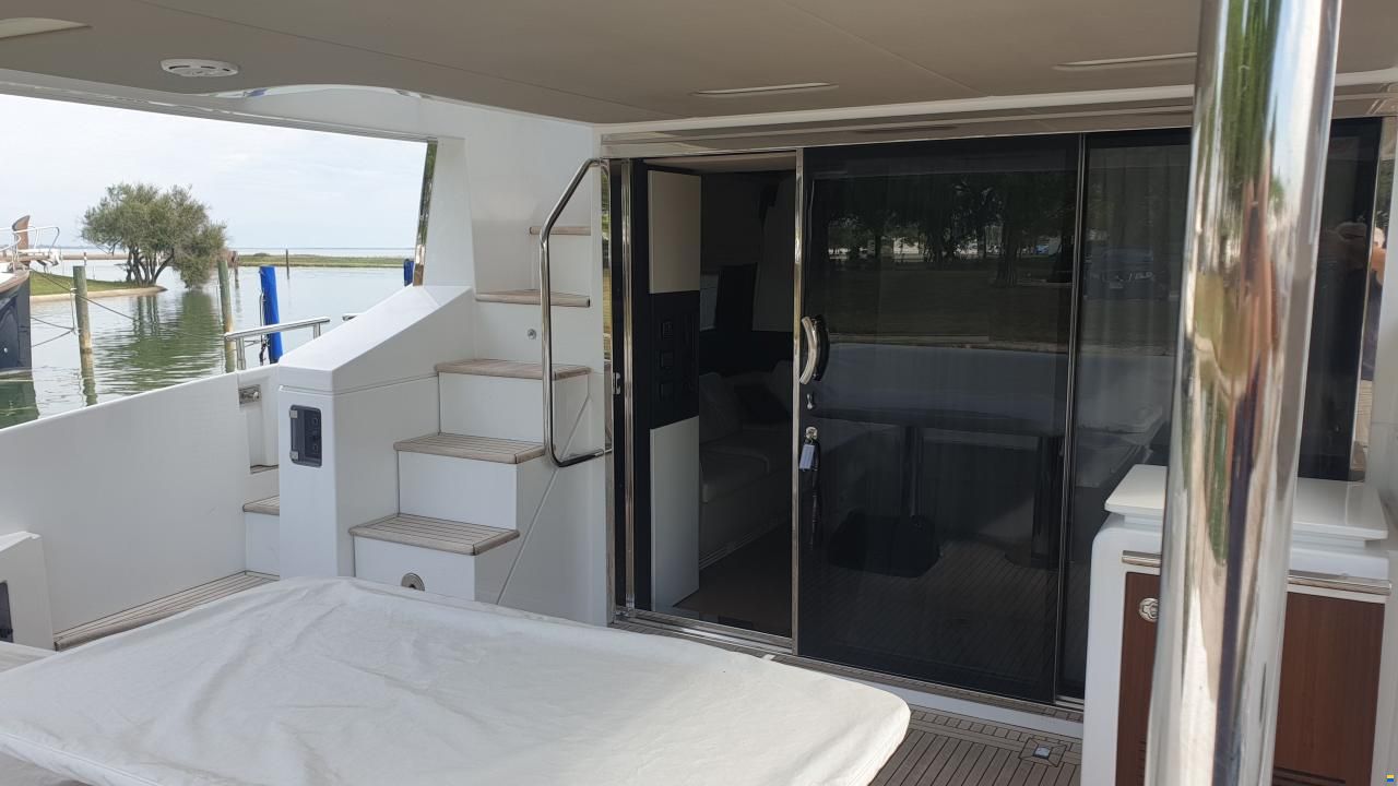 Azimut 66
