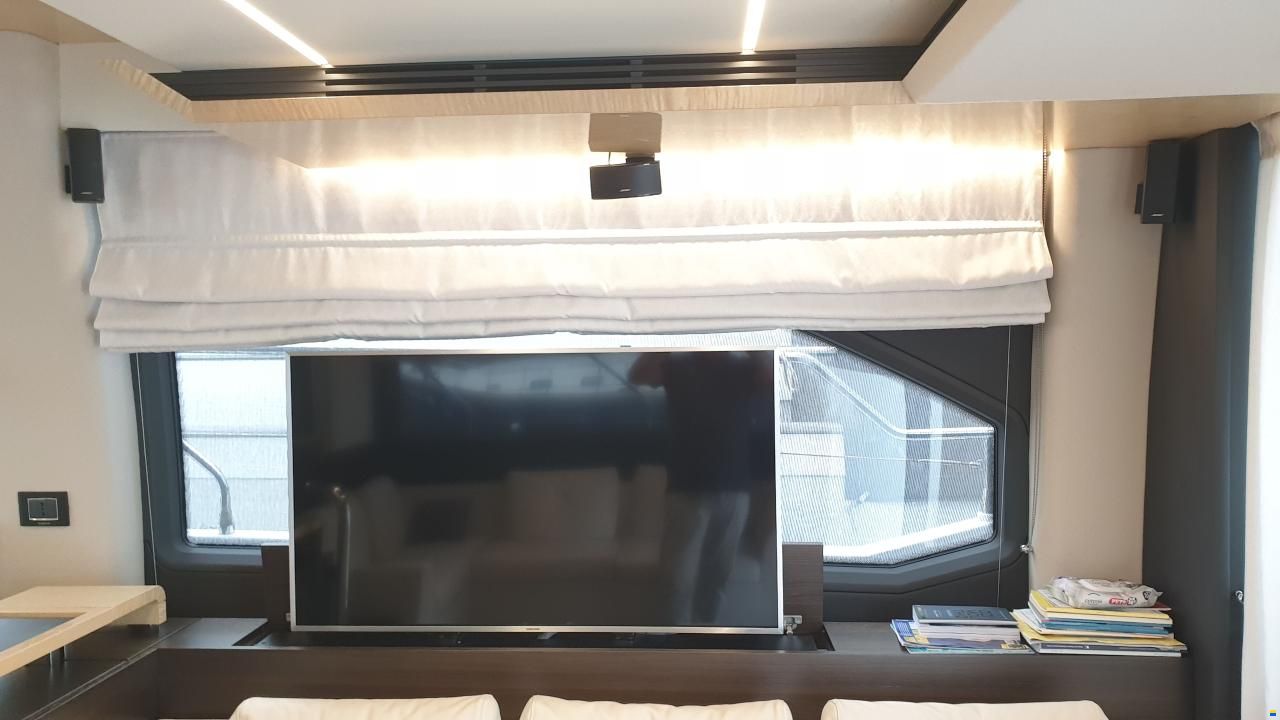 Azimut 66