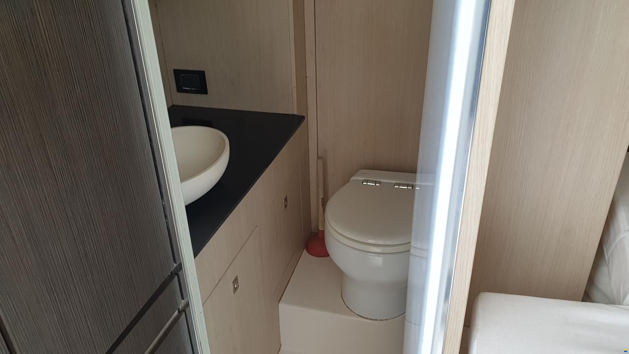 Azimut 66