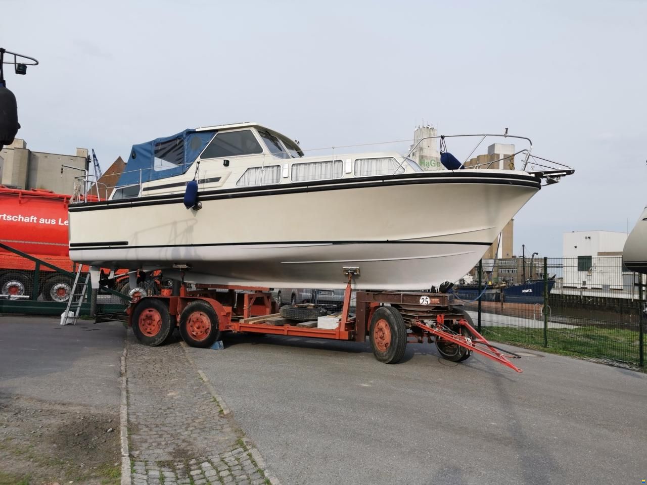 Apollo 32 TT de Luxe