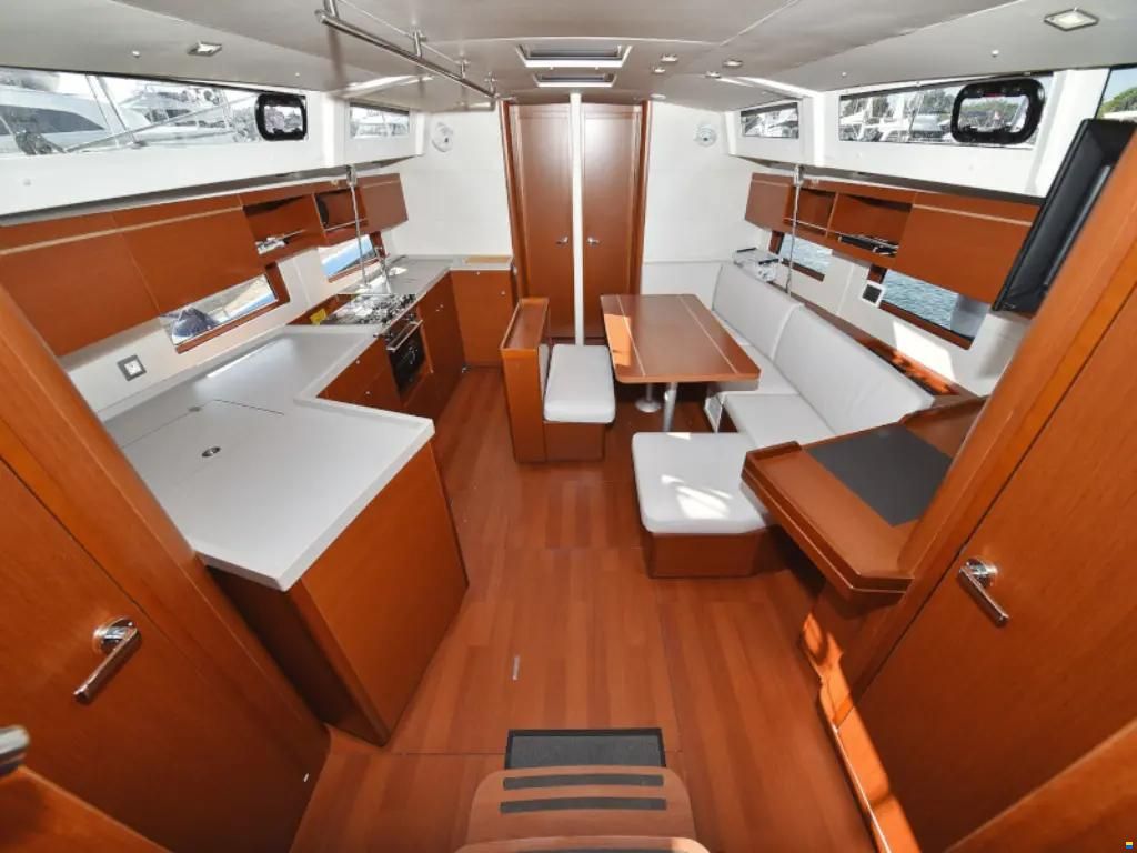 Beneteau Oceanis 46.1