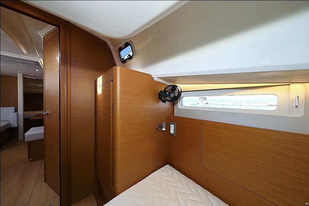 Jeanneau Sun Odyssey 410
