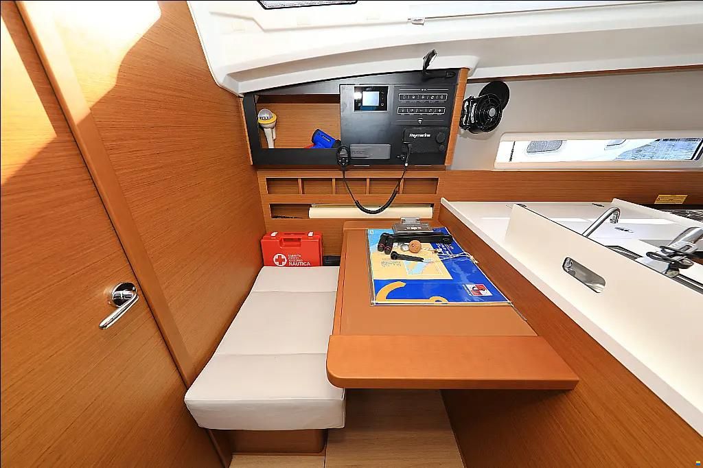 Jeanneau Sun Odyssey 410