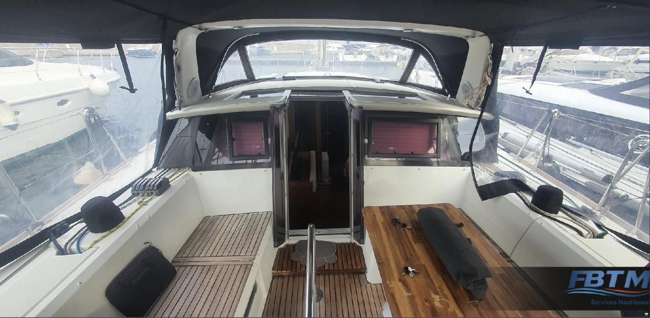 Beneteau SENSE43