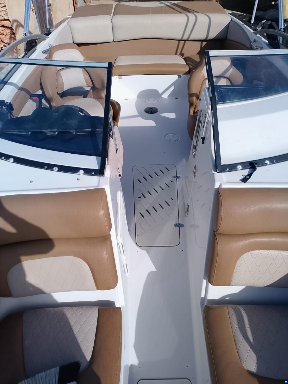 Glastron GT245