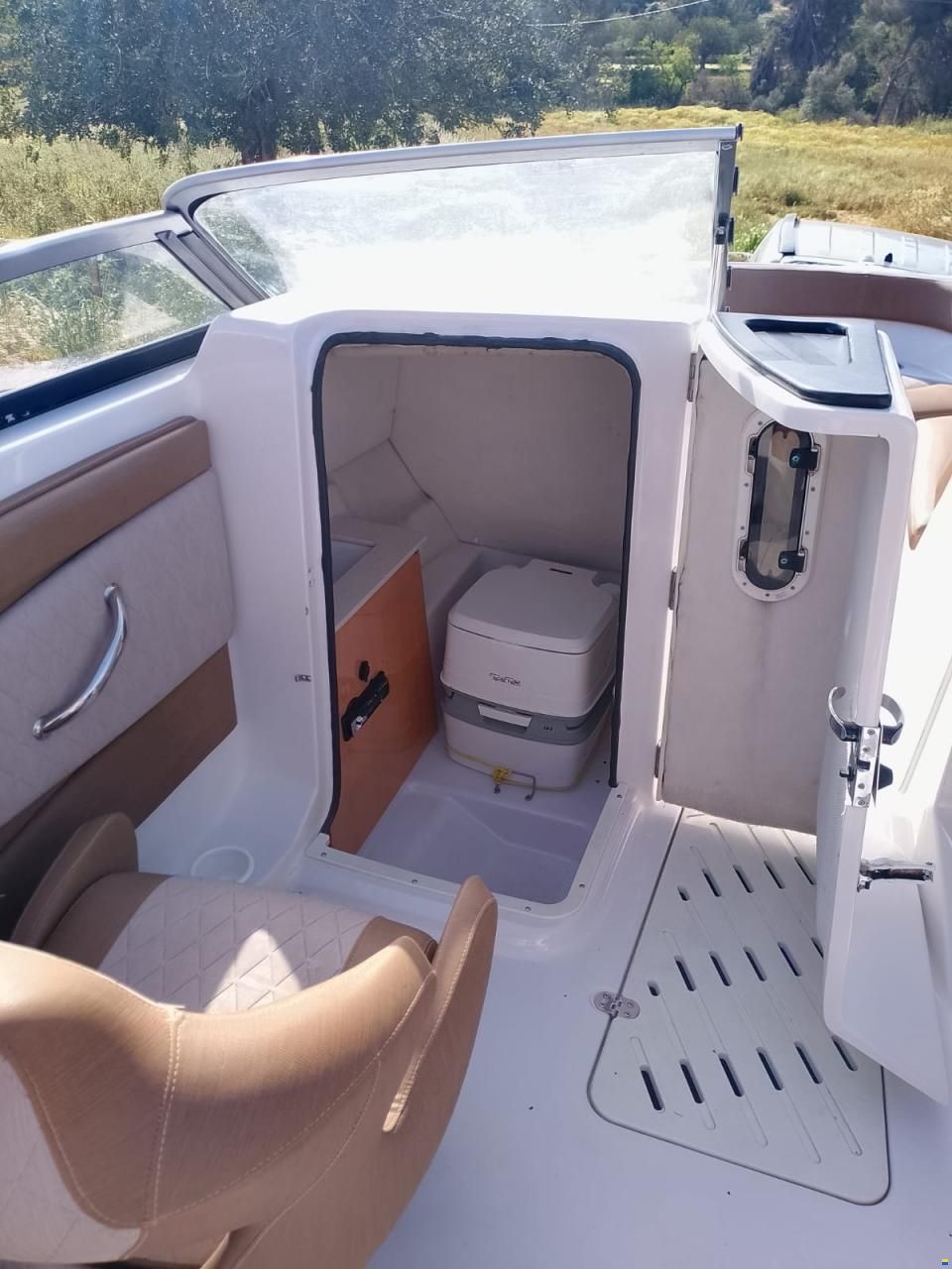 Glastron GT245