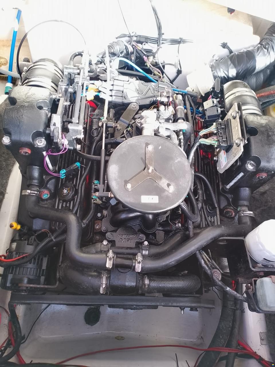 Glastron GT245