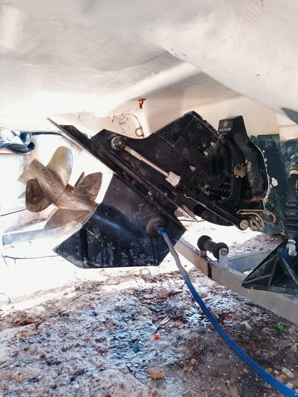 Glastron GT245