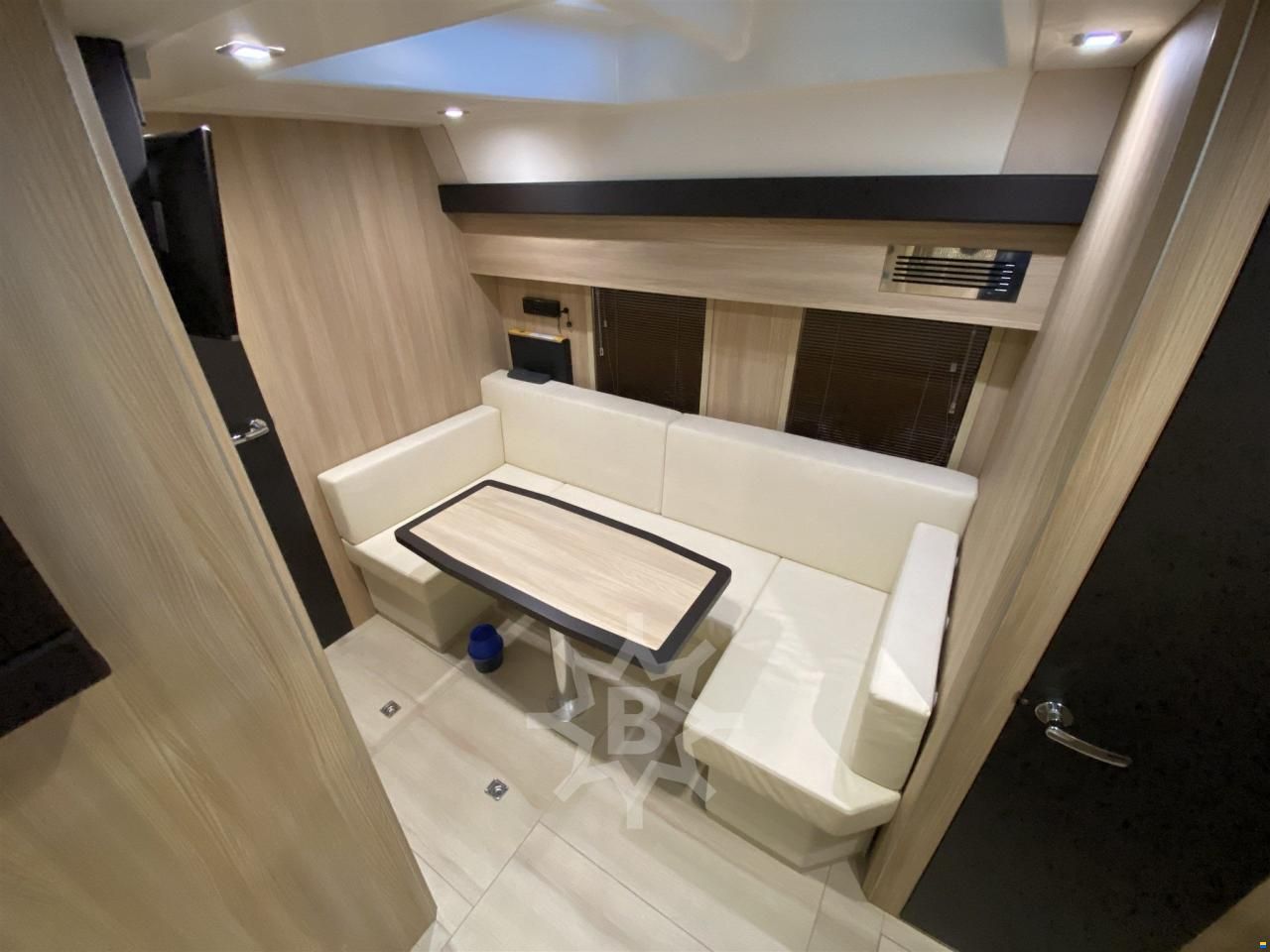 Cranchi M44 HT
