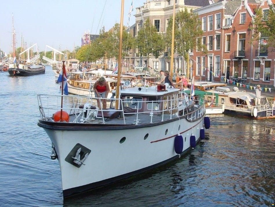 De Vries Lentsch Bakdeksalonkruiser 18.0