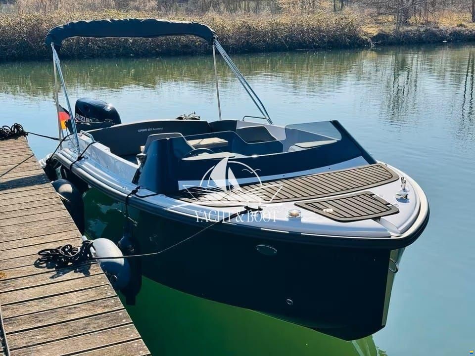 Corsiva 607 Runabout