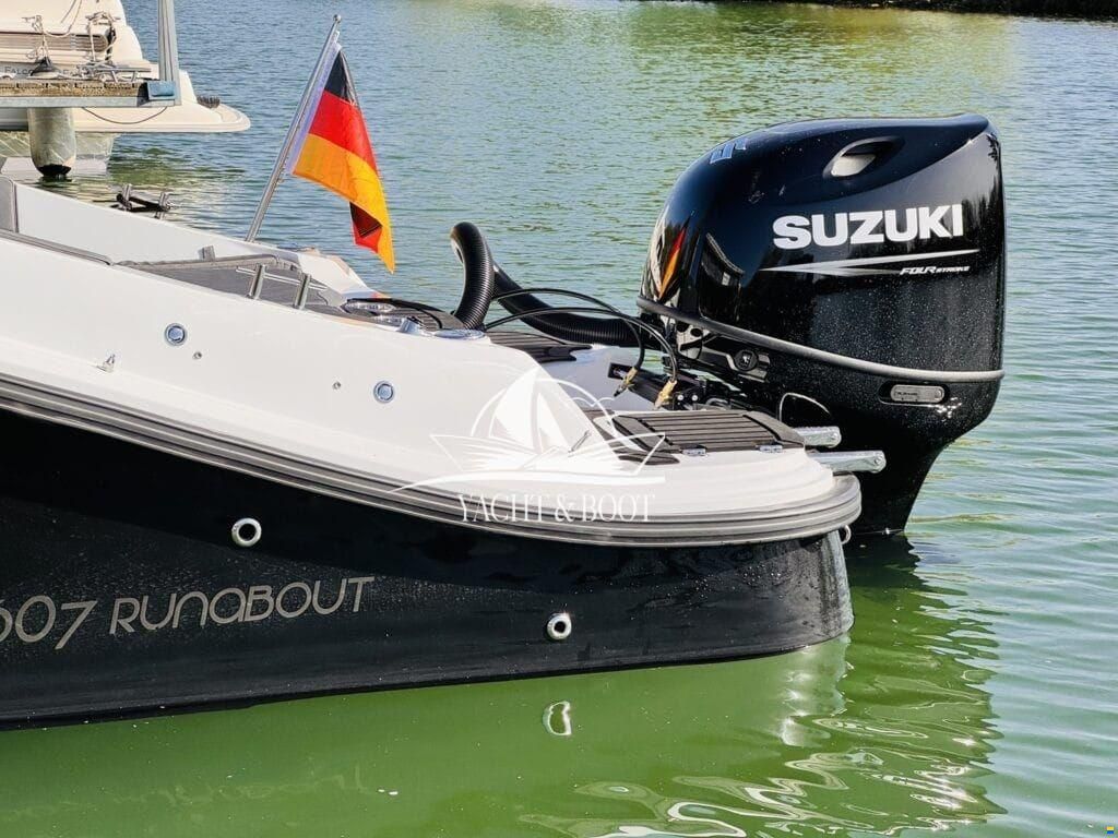 Corsiva 607 Runabout
