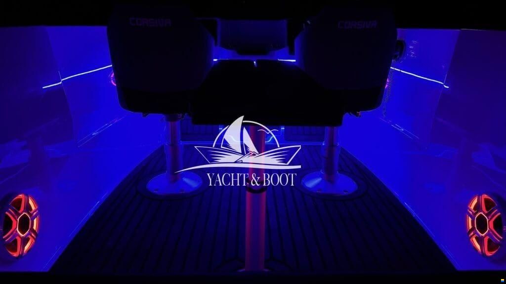 Corsiva 607 Runabout