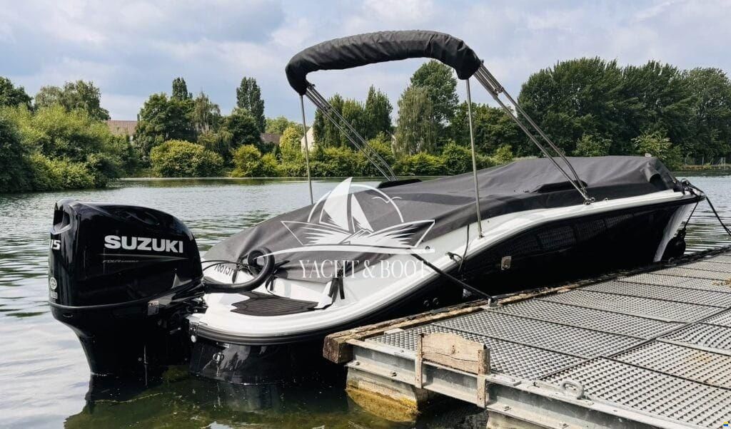 Corsiva 607 Runabout