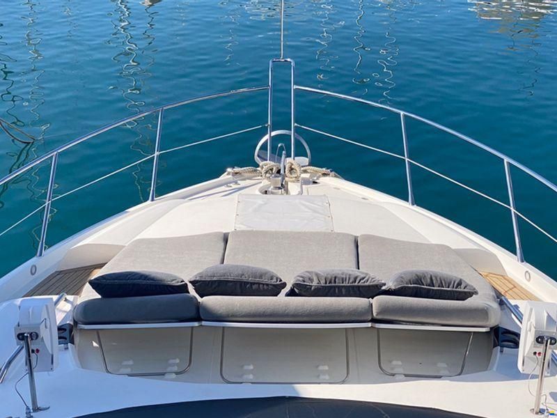 Sunseeker 68 Sport Yacht