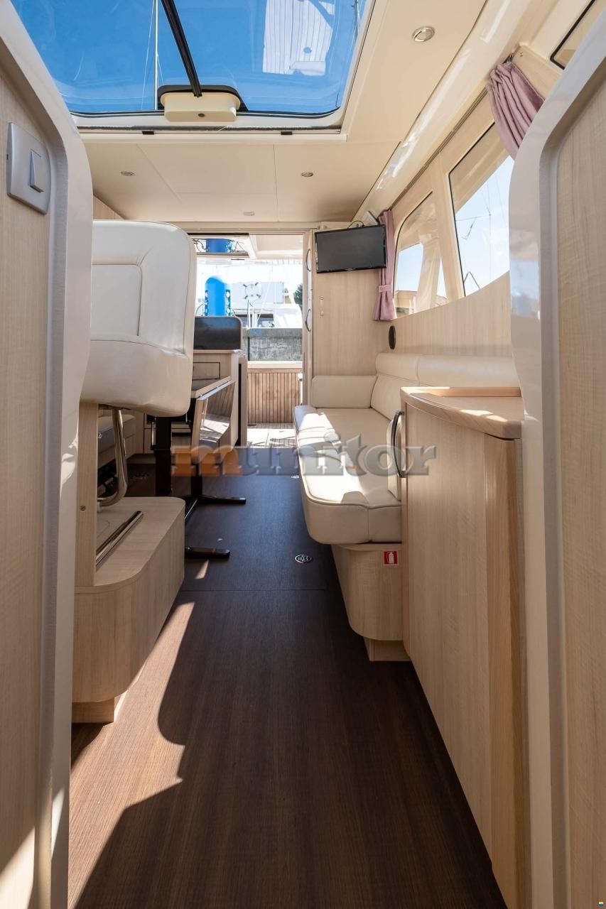 Greenline 33