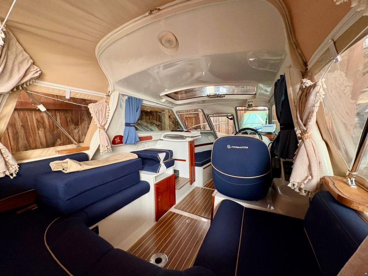 Finnmaster 6100 Royal OC