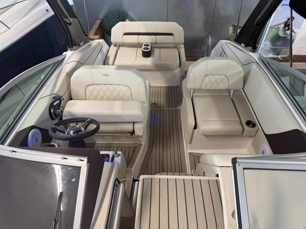 Regal 26 Express